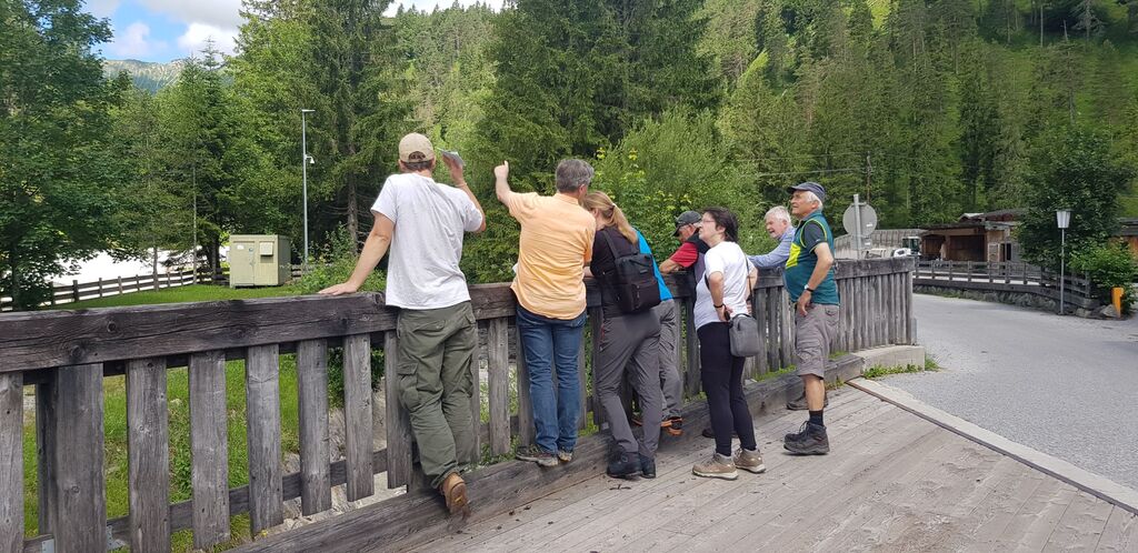 20240622_110925 kl - Ableitung Unteraubach - Exkursion (Foto von Catherine Grist am 22.06.2024)